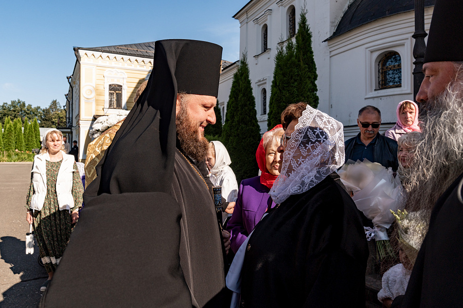 Божественная литургия в соборе Всемилостивого Спаса Вознесенской Давидовой пустыни